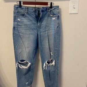 American eagle mom jeans